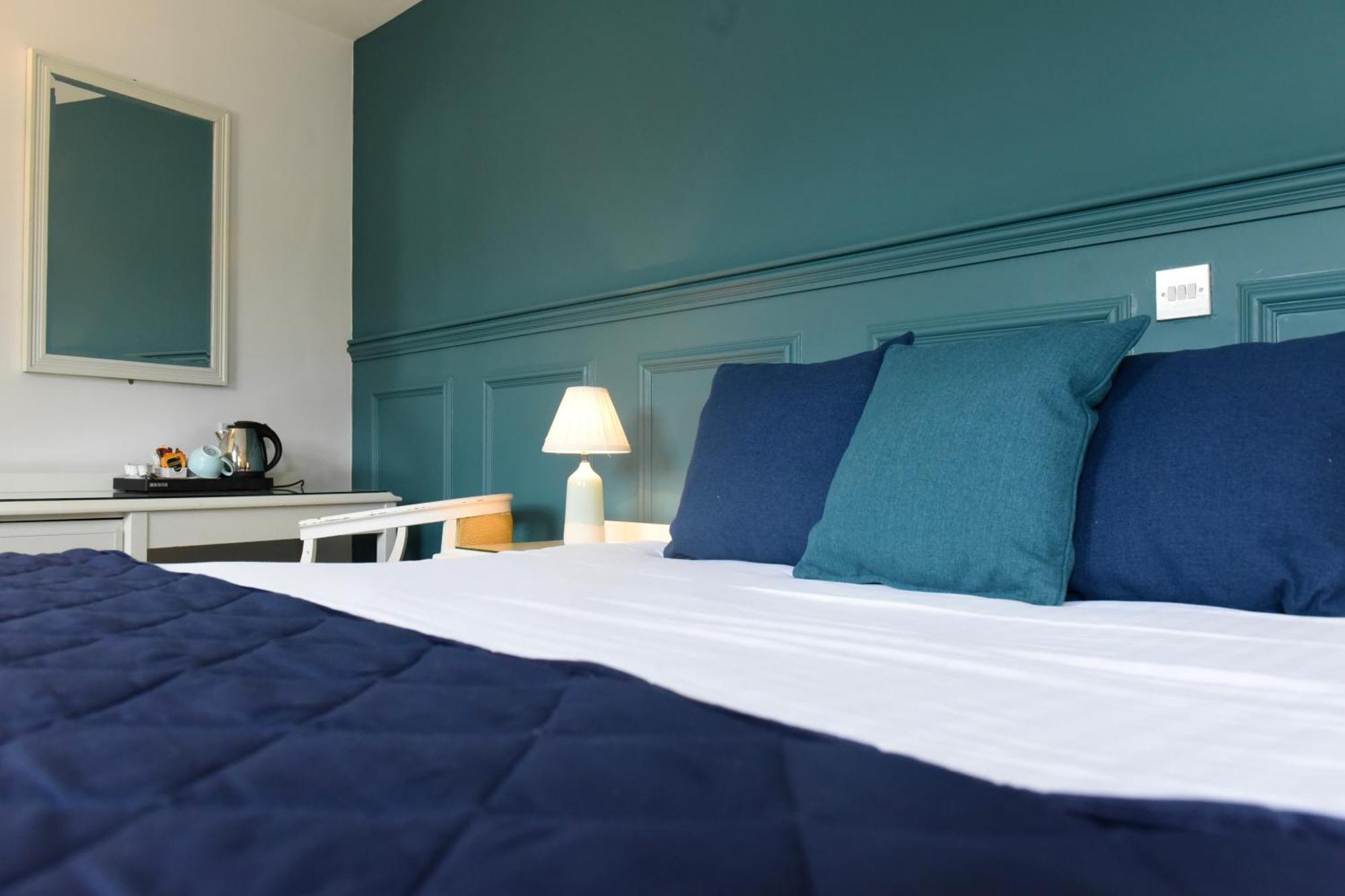 The Lough & Quay Accommodation Town Centre Warrenpoint Buitenkant foto