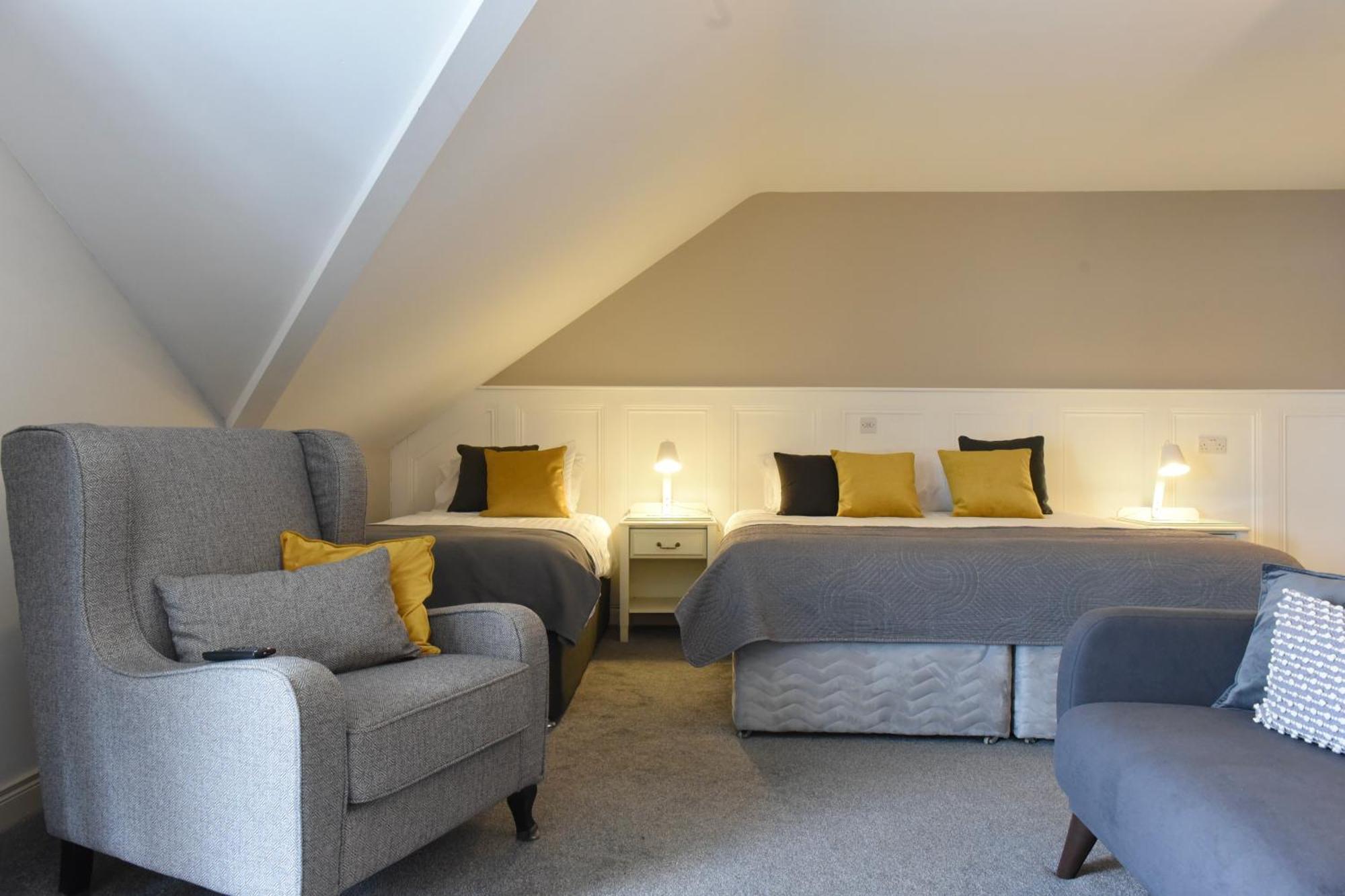 The Lough & Quay Accommodation Town Centre Warrenpoint Buitenkant foto