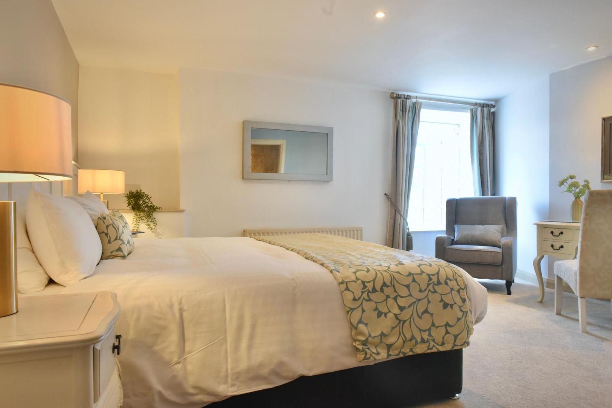 The Lough & Quay Accommodation Town Centre Warrenpoint Buitenkant foto