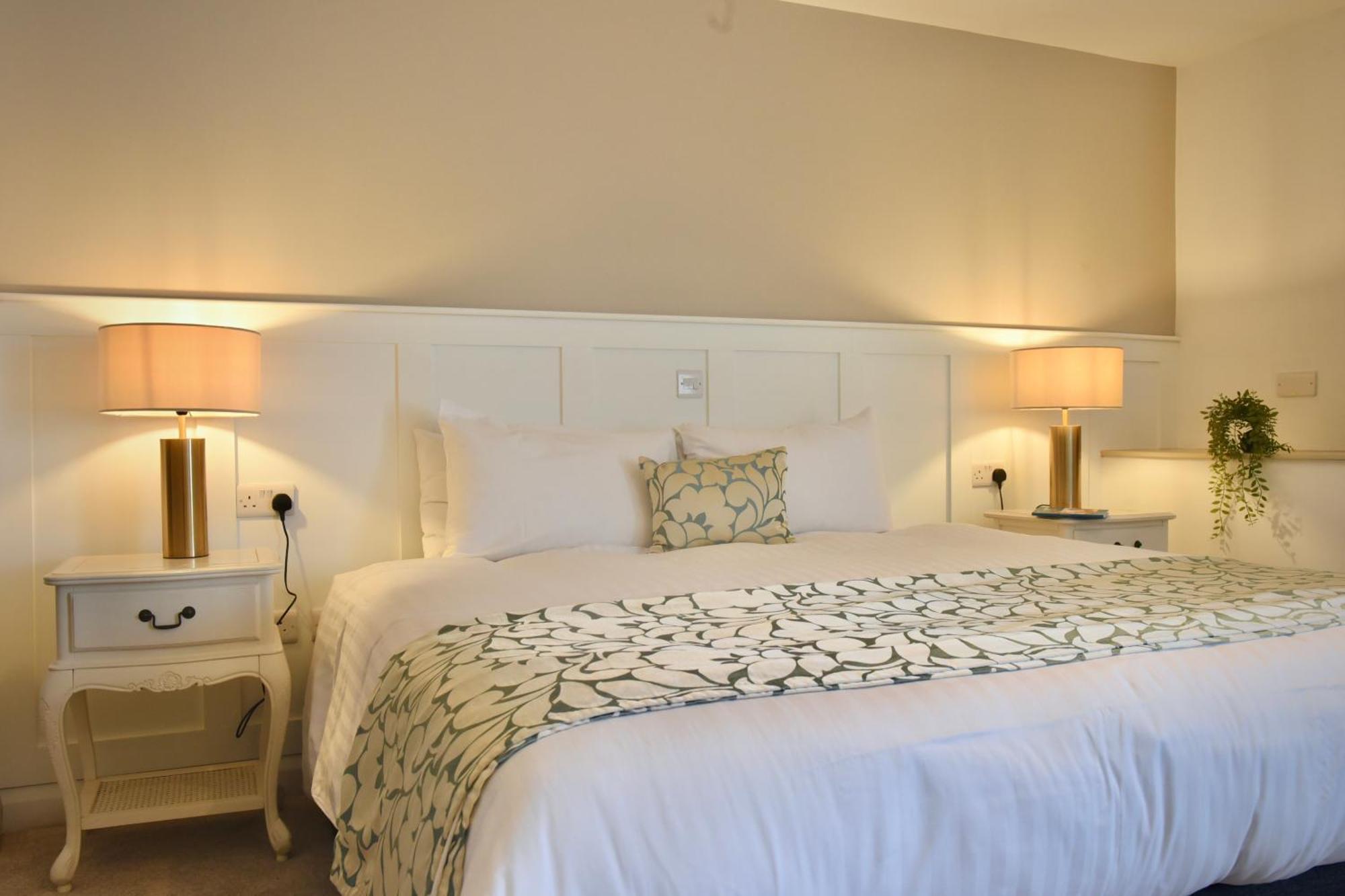 The Lough & Quay Accommodation Town Centre Warrenpoint Buitenkant foto