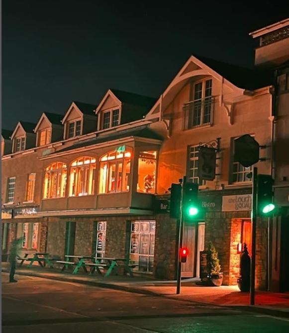 The Lough & Quay Accommodation Town Centre Warrenpoint Buitenkant foto